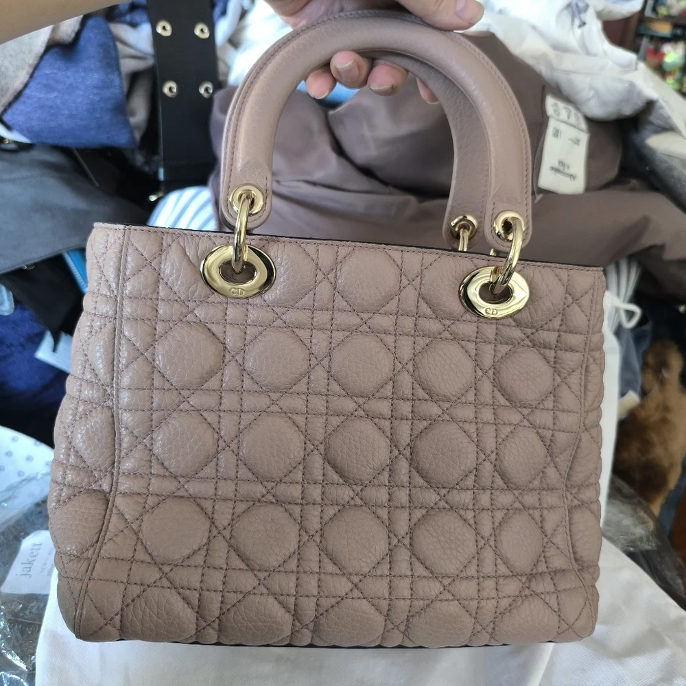 CHRISTIAN DIOR Grained Calfskin Medium Supple Lady Dior